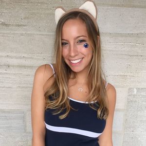 Meet your Posher, Nicole